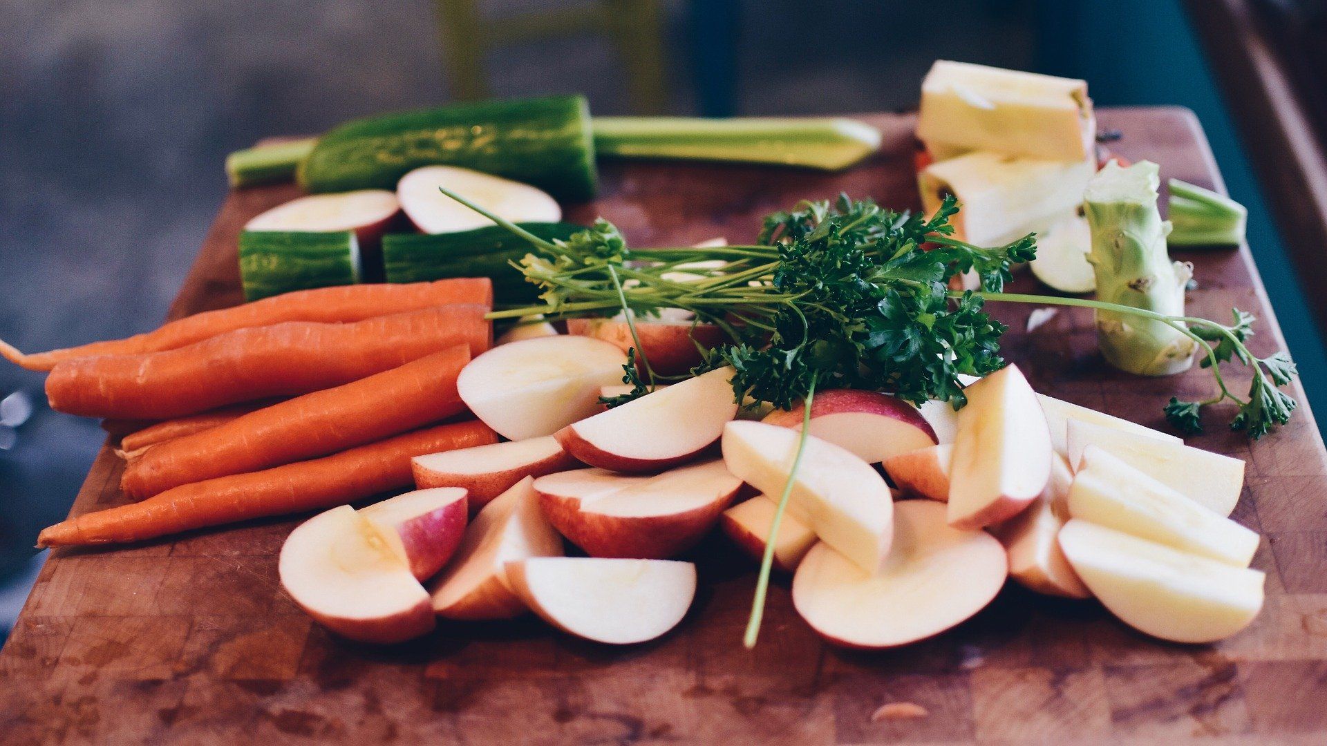 Geschnittenes Obst und Gemüse